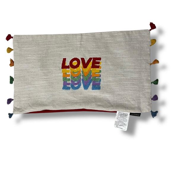 Set of 2 Lacourte decorative LOVE throw pillow covers 14" x 24" NEW - Picture 1 of 3